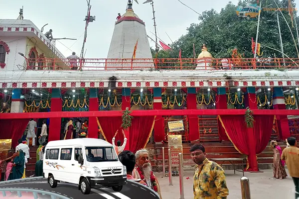 Varanasi to Vindhyachal Tempo Traveller